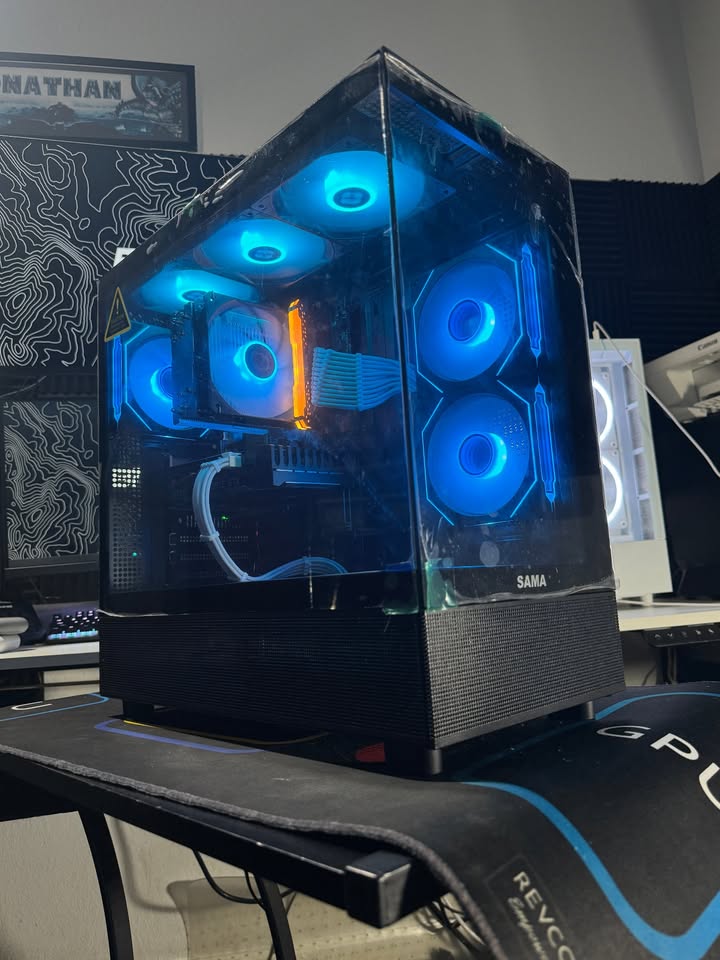 RGB FishTank Gaming PC | i7 7700 | GTX 1660 S | 16GB DDR4 | 1TB SSD
