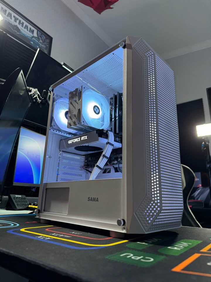 RTX All White & Black Gaming PC - i5 / RTX 2060