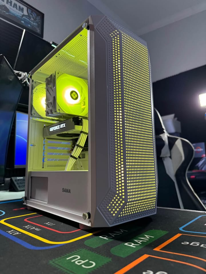RTX All White & Black Gaming PC - i5 / RTX 2060