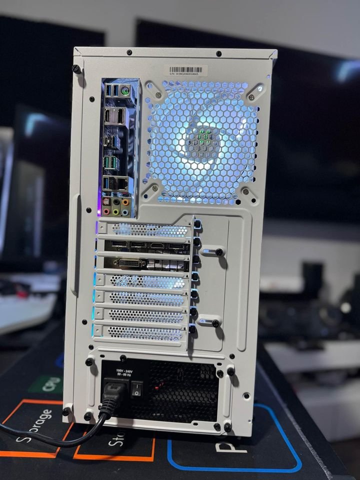 All white RGB Gaming PC - Ryzen 5 2600X - GTX 1070