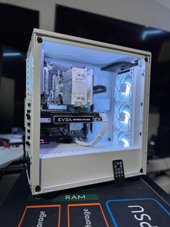 All white RGB Gaming PC - Ryzen 5 2600X - GTX 1070