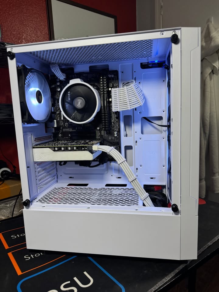 Gaming PC - Ryzen 5 3600 - GTX 1660 Super
