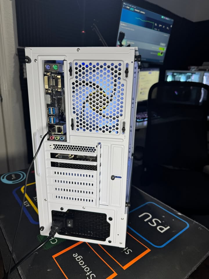 Gaming PC - Ryzen 5 3600 - GTX 1660 Super