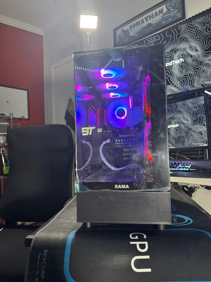 RGB FishTank Gaming PC | i7 7700 | GTX 1660 S | 16GB DDR4 | 1TB SSD