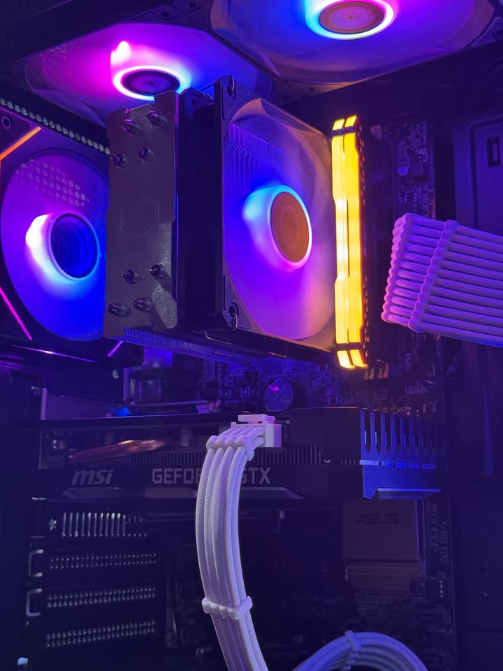 RGB FishTank Gaming PC | i7 7700 | GTX 1660 S | 16GB DDR4 | 1TB SSD