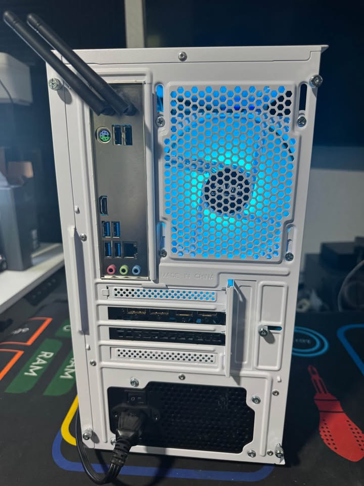 Beutiful White Gaming PC | Ryzen 5 3600 | GTX 1660 Ti | 16GB DDR4 | 512GB SSD