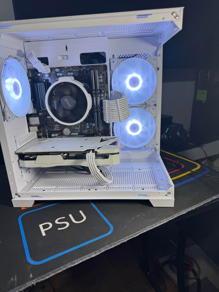 White Gaming PC - Ryzen 5 3600 - RTX 3060 - 16GB RAM - 512GB SSD