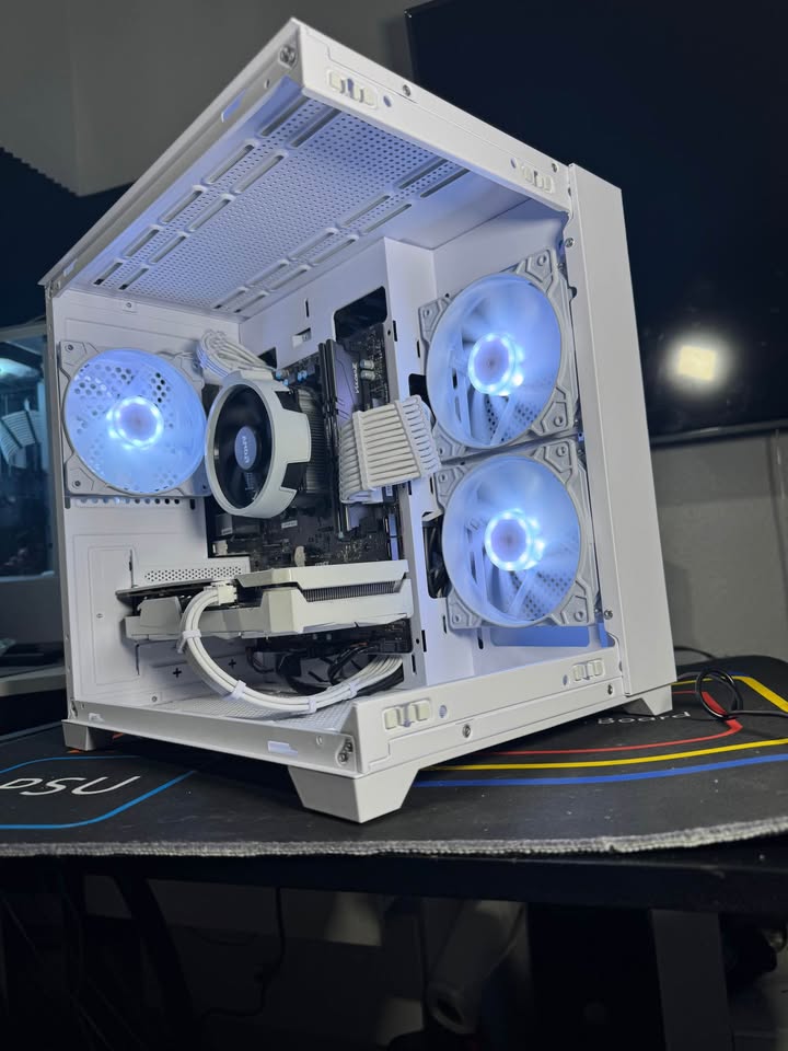 White Gaming PC - Ryzen 5 3600 - RTX 3060 - 16GB RAM - 512GB SSD