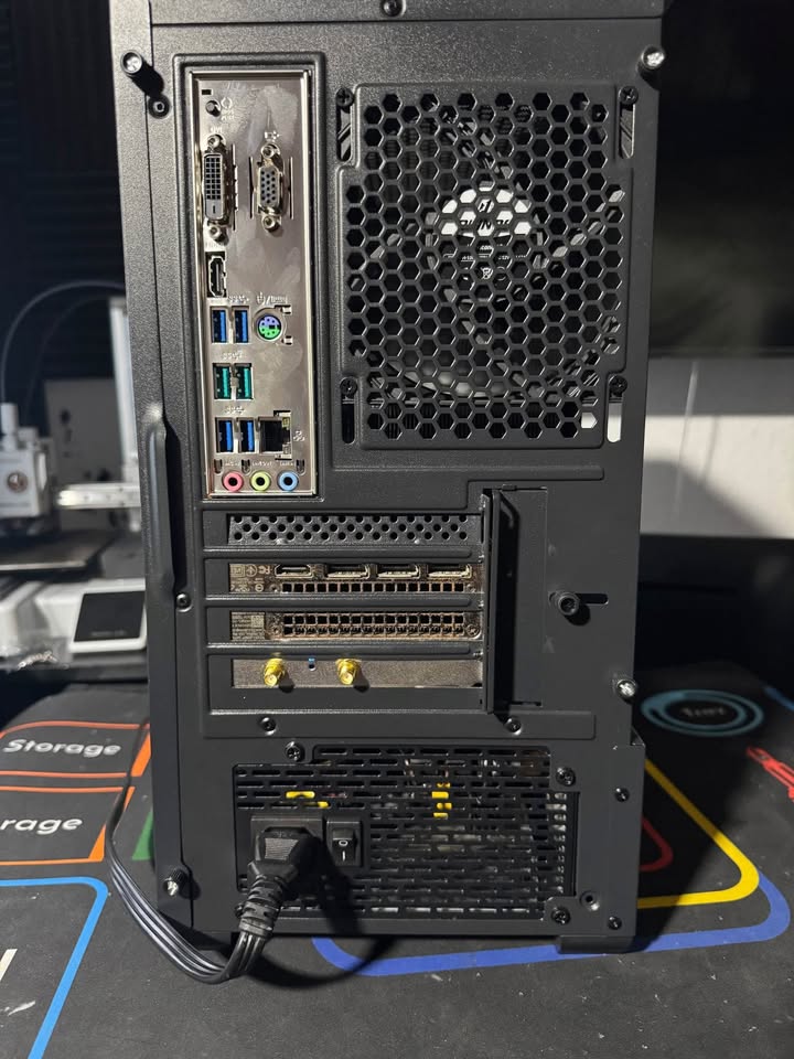 · Gaming PC | RTX 3070 | Ryzen 5 5600X | 32GB DDR4 | 1TB NvMe