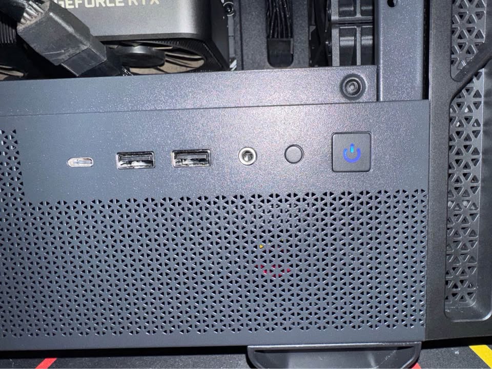 · Gaming PC | RTX 3070 | Ryzen 5 5600X | 32GB DDR4 | 1TB NvMe