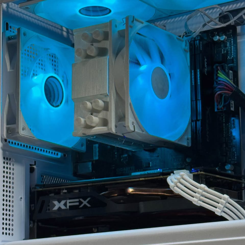 Gaming PC | RX 570 | Ryzen 3 2300X | 16GB RAM | 512GB SSD