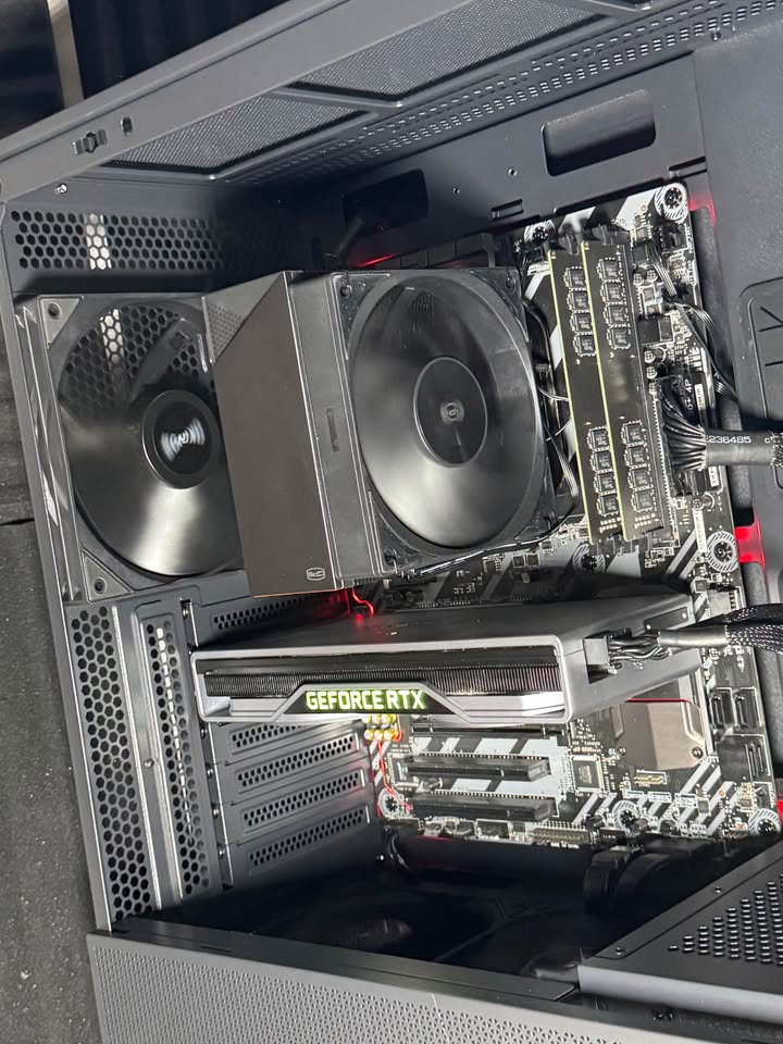 RTX 2060 - Ryzen 7 3700X - 32GB DDR4 - 1TB NvMe