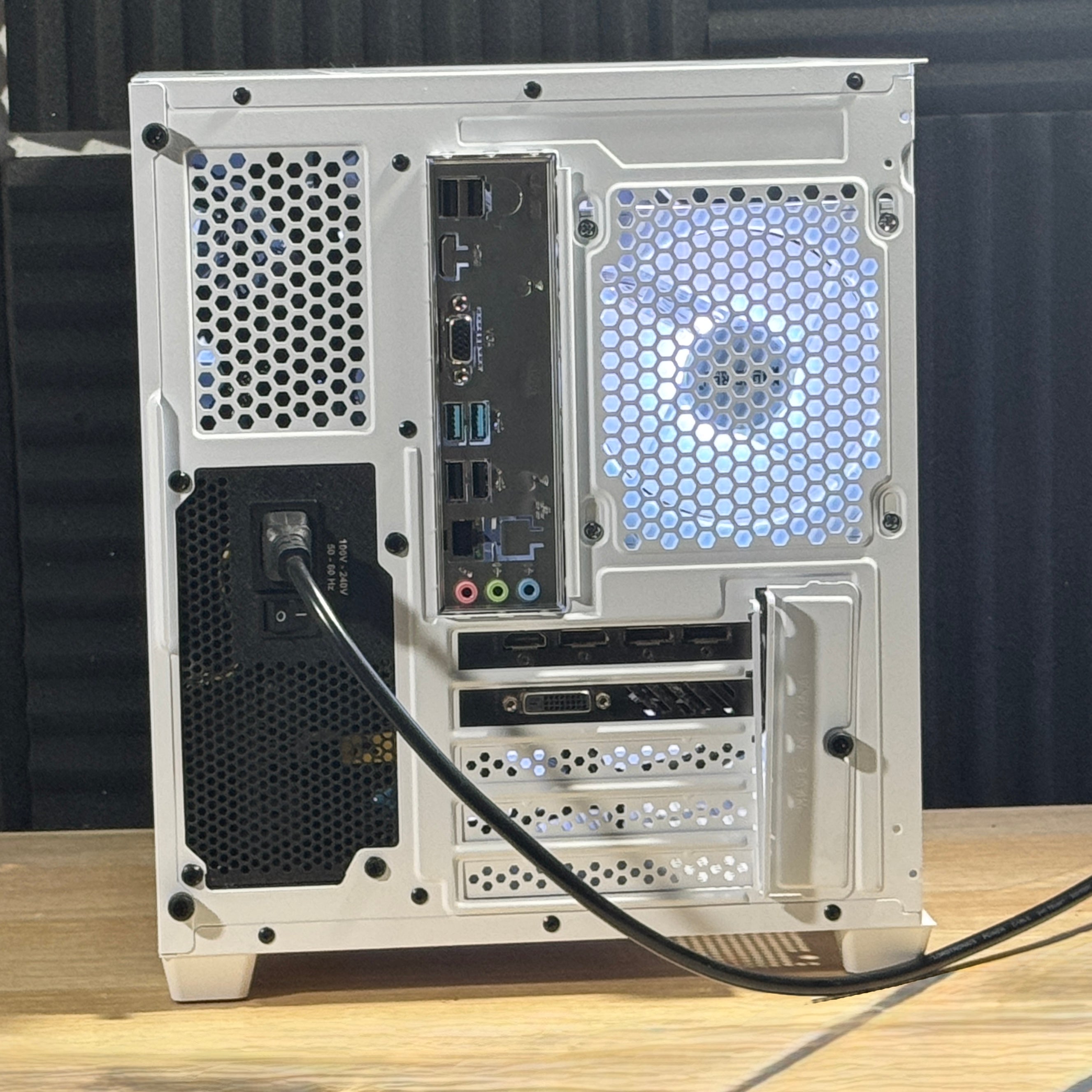 Cube | Ryzen 5 2600 | GTX 1070 – BlindTech PCs