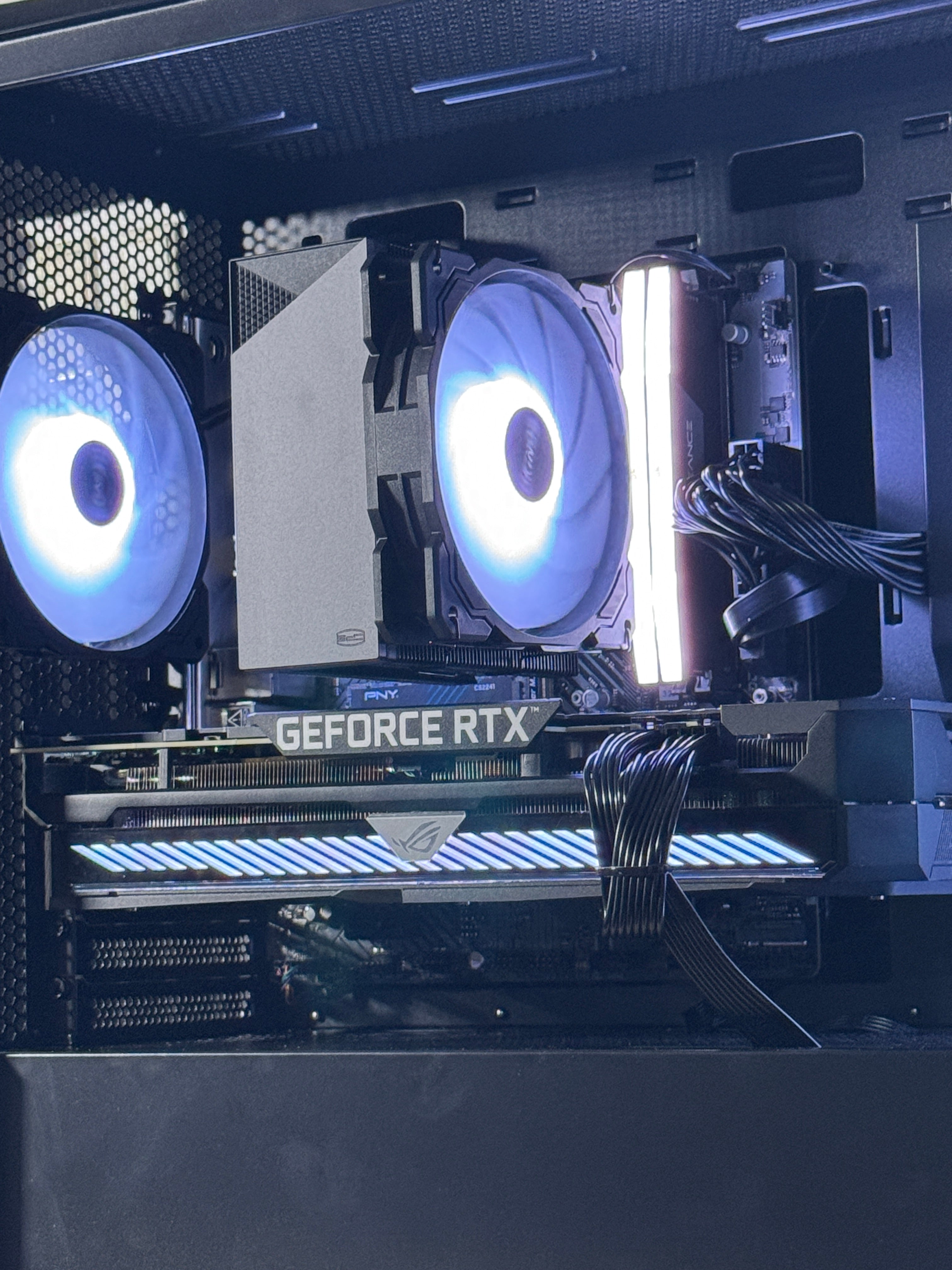 RTX 3070 | Ryzen 5 7600 | 32GB DDR5 | 1TB NvMe SSD