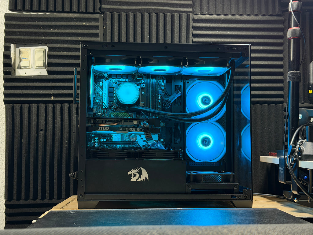 i7 9700KF - GTX 1660 Super - 16GB DDR4 - 500GB NvMe SSD