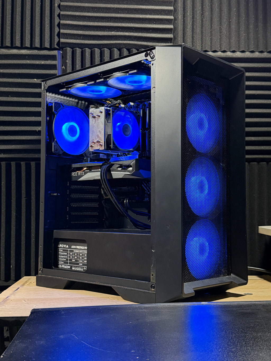 RTX 3050 8GB | i3 12100F | 16GB DDR4 | 1TB NvMe