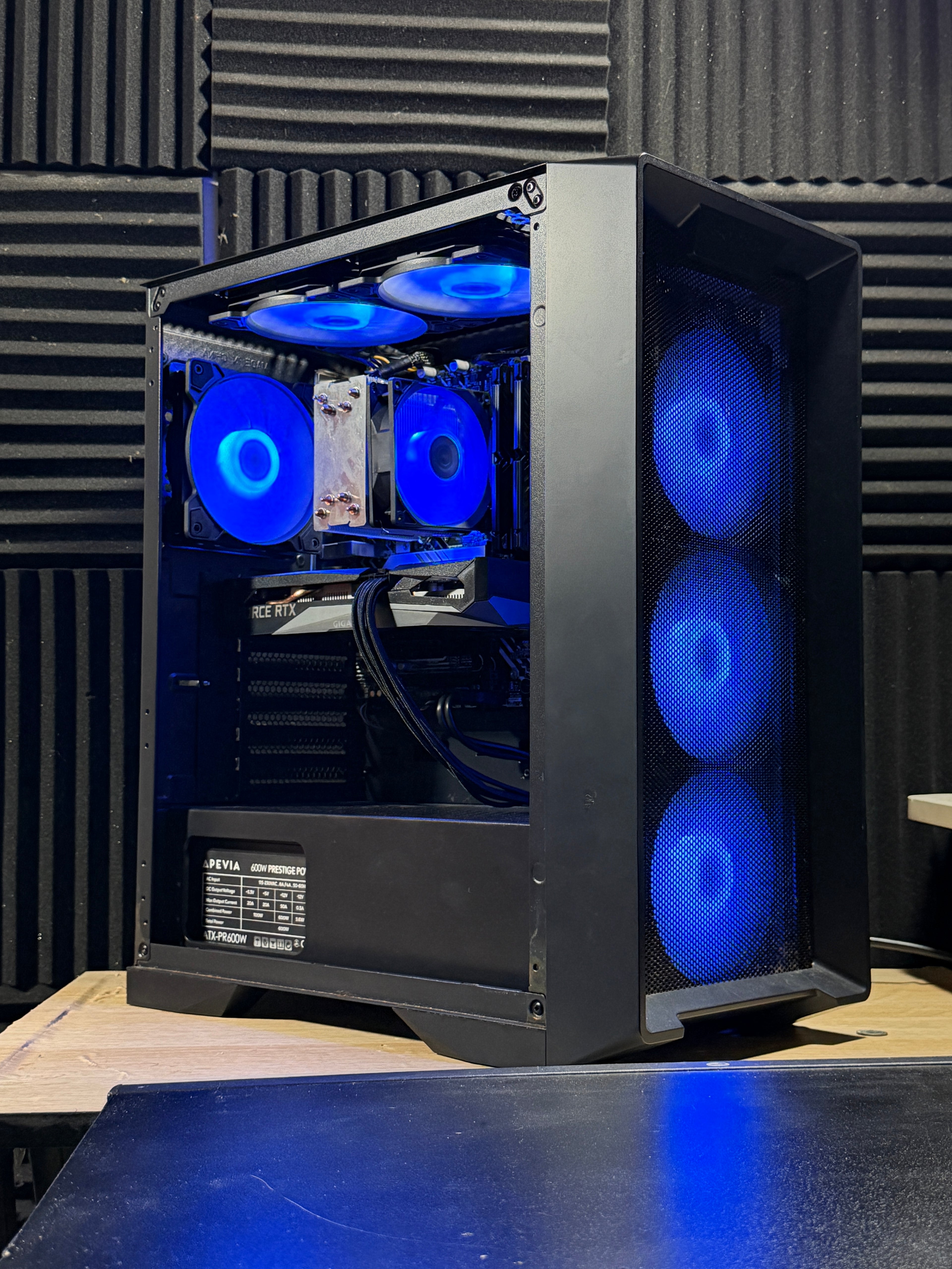 RTX 3050 8GB | i3 12100F | 16GB DDR4 | 1TB NvMe