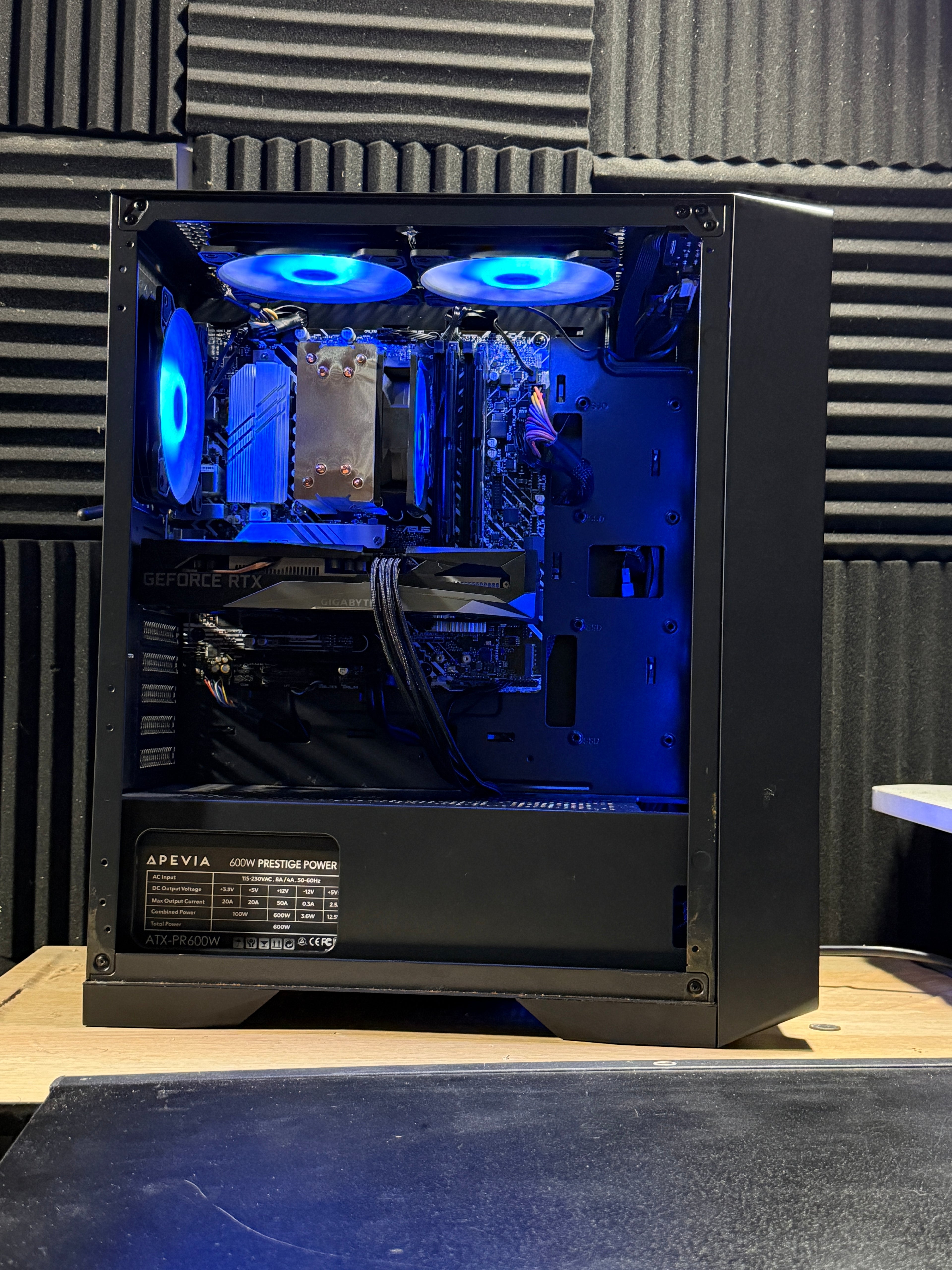 RTX 3050 8GB | i3 12100F | 16GB DDR4 | 1TB NvMe