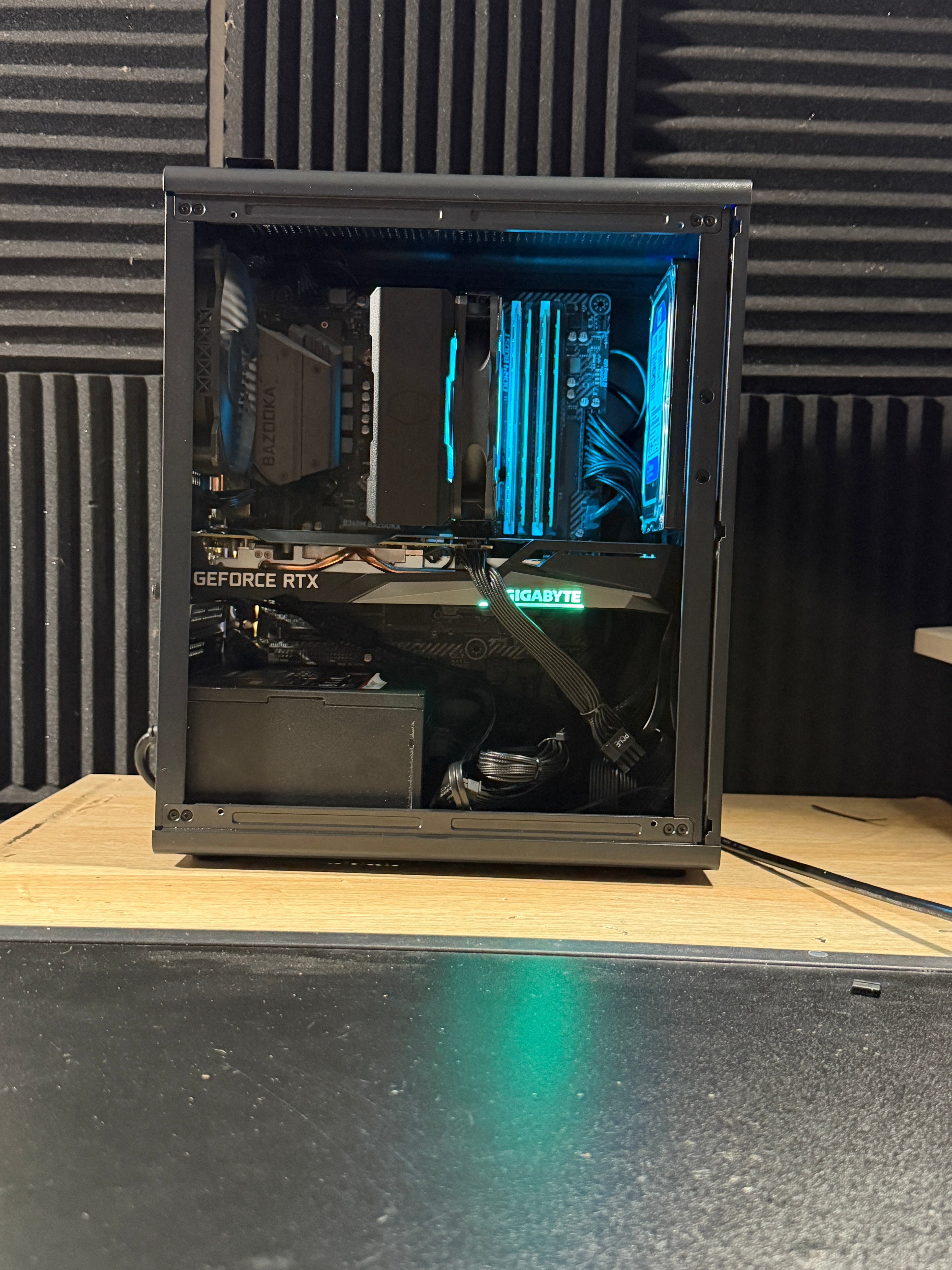 i5 8400 - RTX 3050 - 16GB DDR4 - 240GB SSD + 1TB HDD