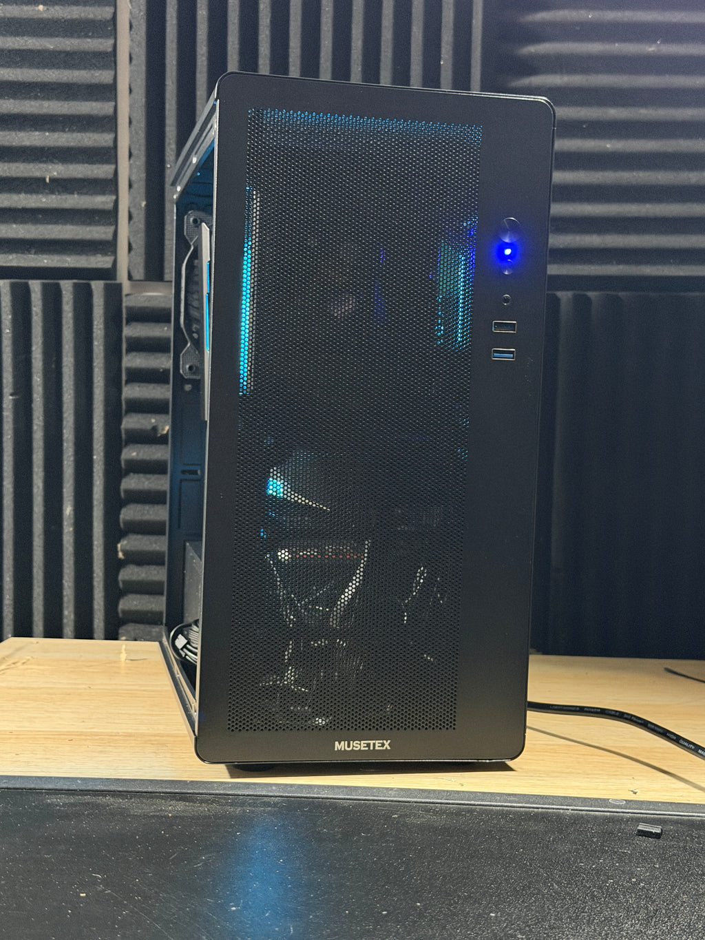 i5 8400 - RTX 3050 - 16GB DDR4 - 240GB SSD + 1TB HDD