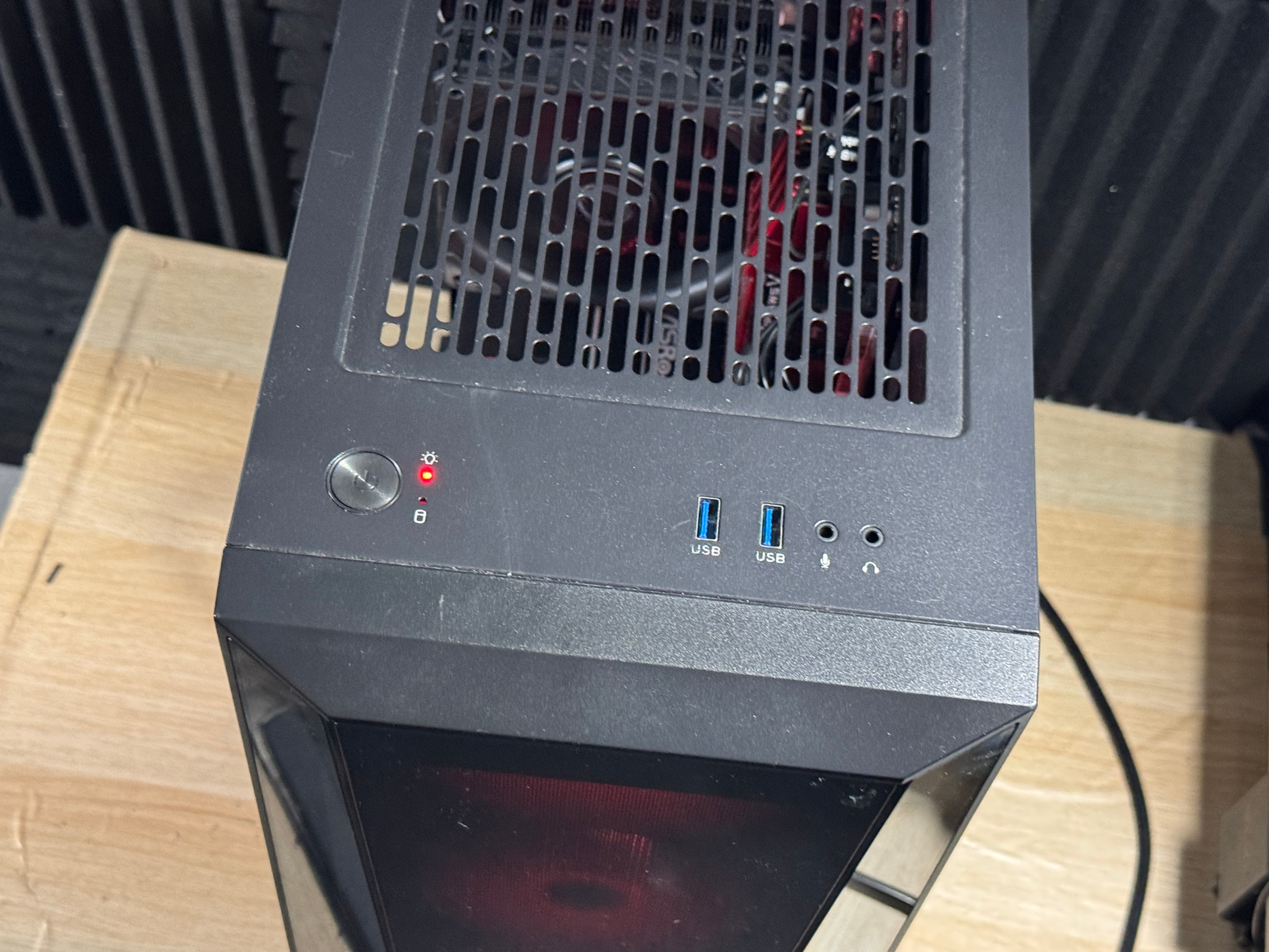i5 10400 - RX 5600XT - 16GB DDR4 - 1TB HDD