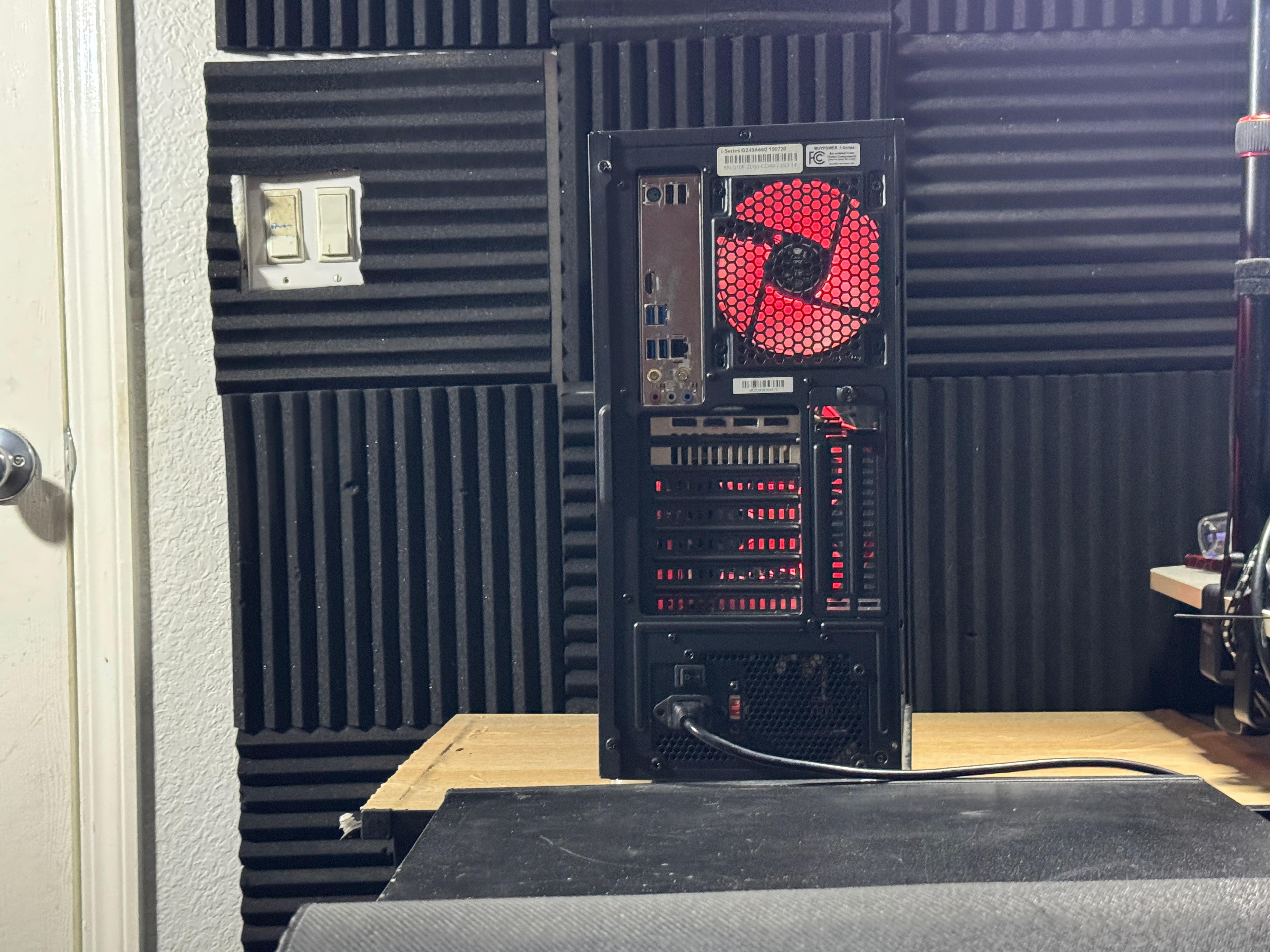 i5 10400 - RX 5600XT - 16GB DDR4 - 1TB HDD