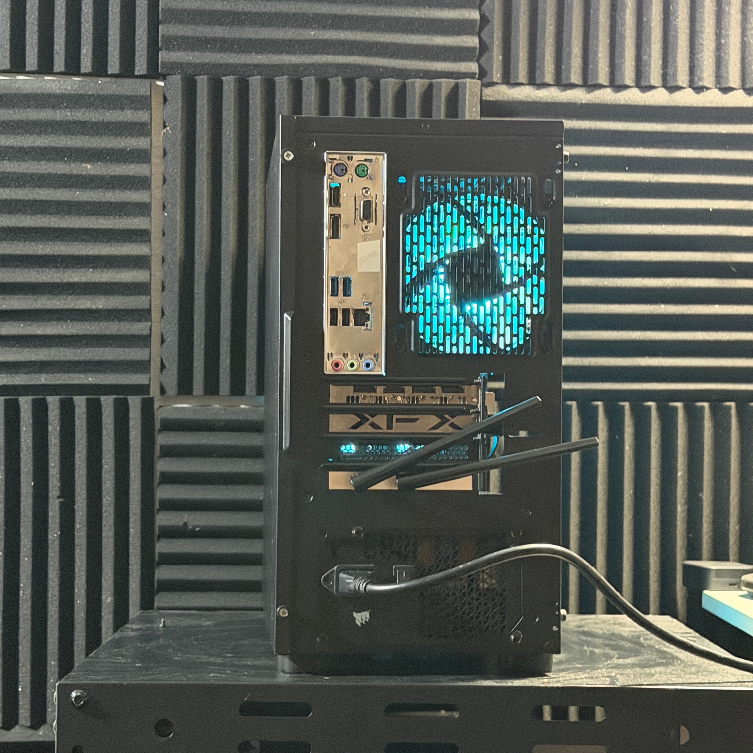 RX 6700XT | i5 12400 | 16GB DDR4 | 1TB SSD | Wi-Fi + BT