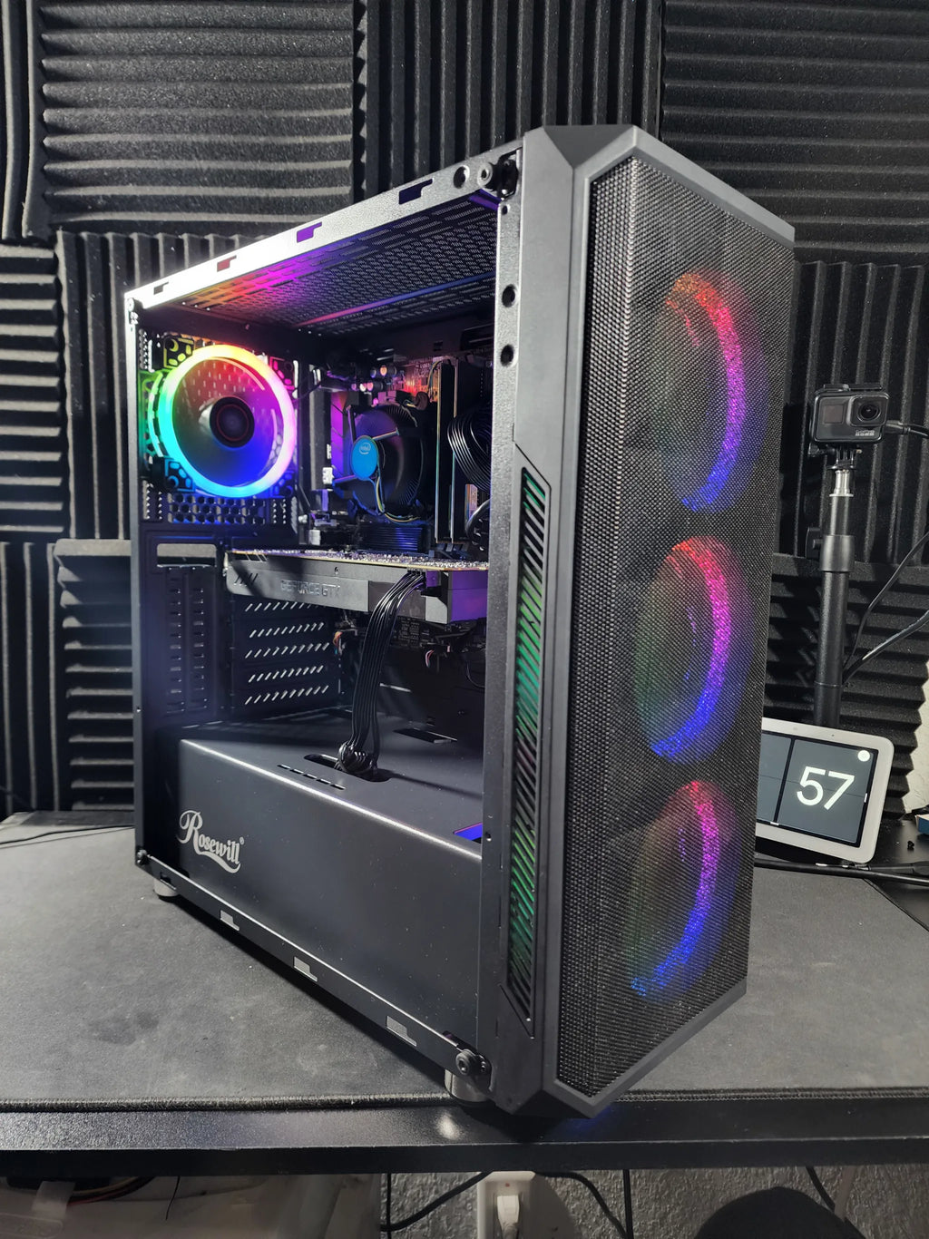 DarkLight - i3 10100F GTX 1070 250GB SSD