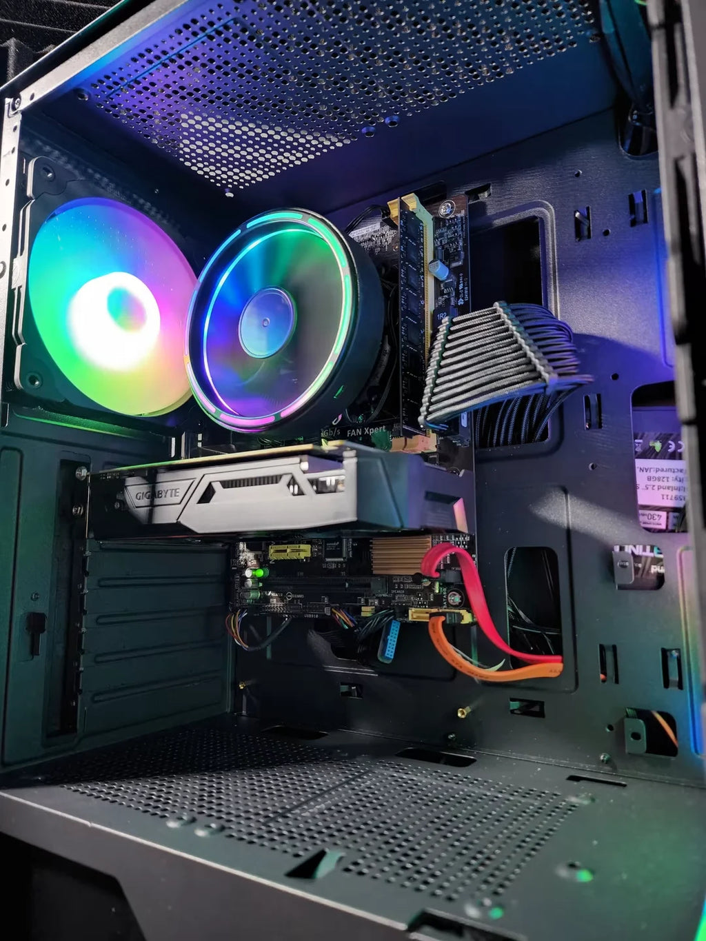 GreyScaled | i5 4590S - GTX 1050TI - 120GB SSD 1TB HDD