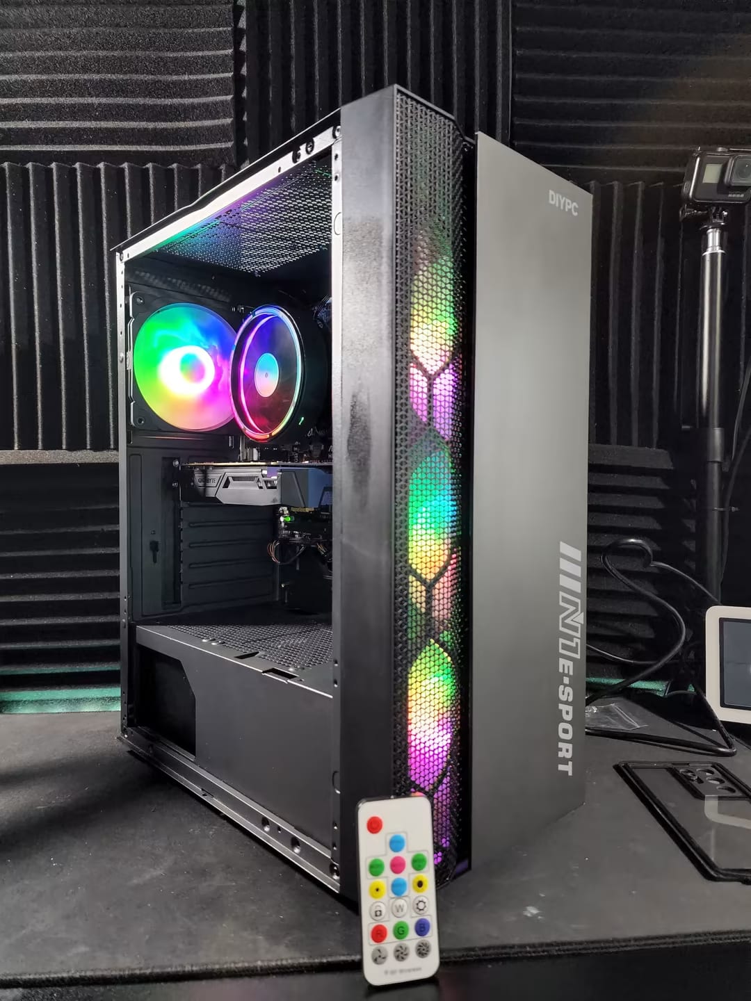 GreyScaled | i5 4590S - GTX 1050TI - 120GB SSD 1TB HDD